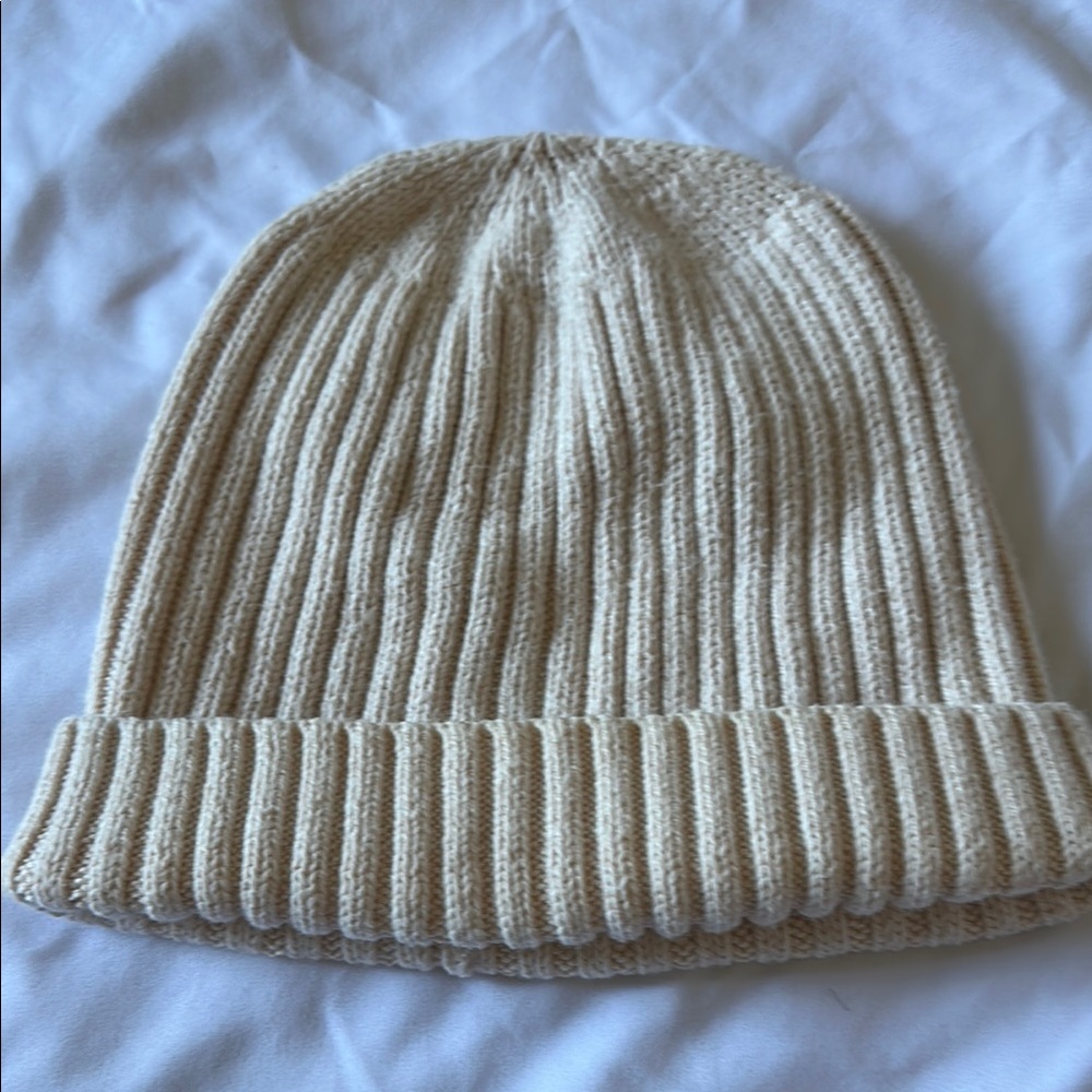 Cream Ribbed Knit Beanie - Picture 4 of 4